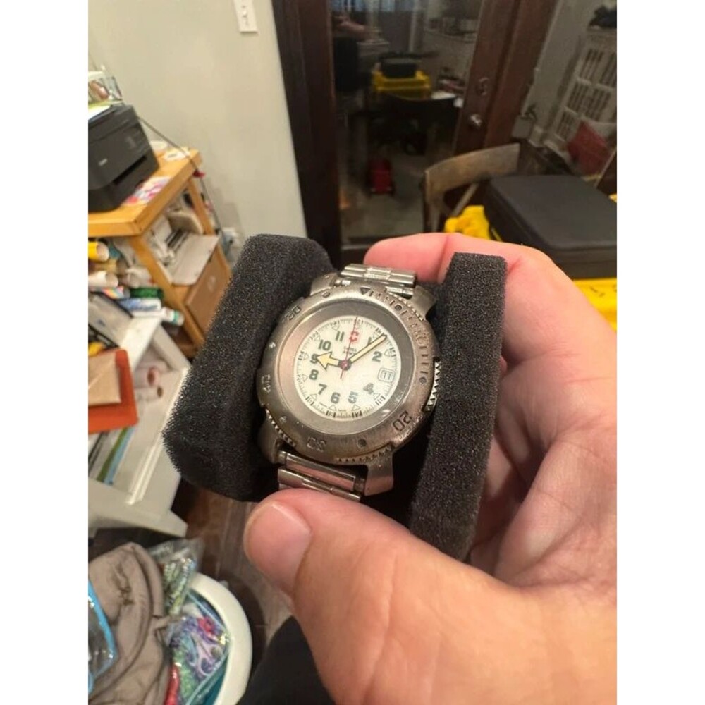 OG Swiss army watch / officers watch new battery